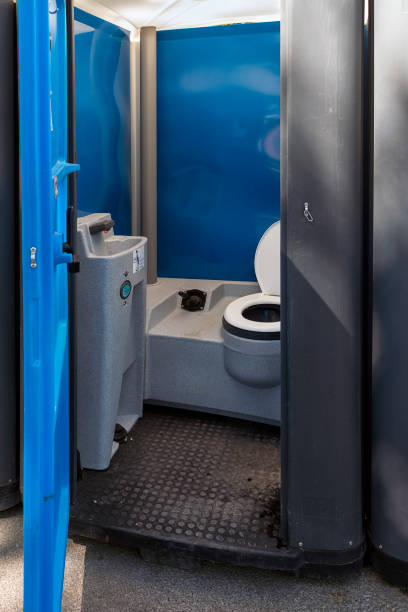 Best Portable restroom trailer rental  in Jellico, TN